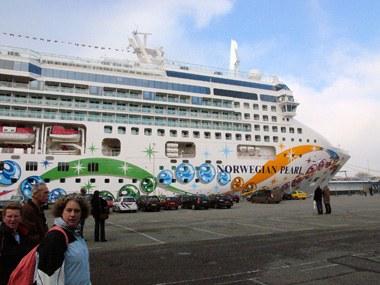 20061130NorwegianPearl001Ab
